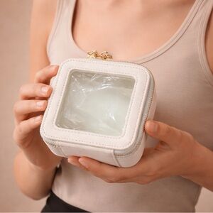 Travel Jewelry Organizer Case Cream Faux Leather Zip Jewelry Box Compact Storage